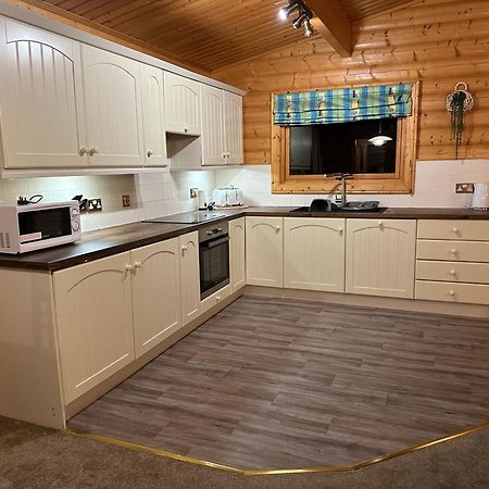 Bamboo Retreat Villa Лаут Екстериор снимка